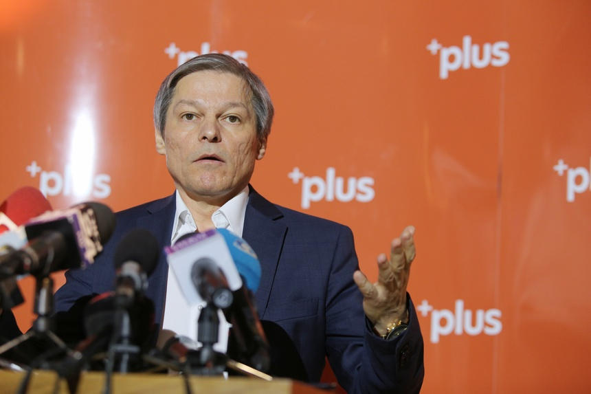 Cioloş prezintă priorităţile parlamentare ale USR-PLUS: Eliminarea pensiilor speciale, repararea legilor justiţiei şi înfiinţarea unei comisii de Cod electoral