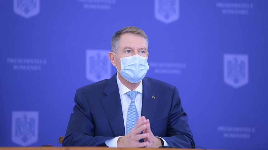 Klaus Iohannis a retras titlul de „Luptător pentru Victoria Revoluţiei din Decembrie 1989” pentru 16 persoane | DOCUMENT