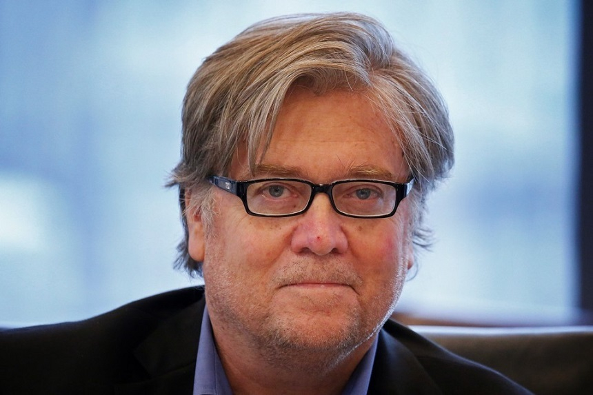 Procurorul general din Manhattan analizează dacă să îl pună din nou sub acuzare pe Steve Bannon, după graţierea acestuia de către Trump