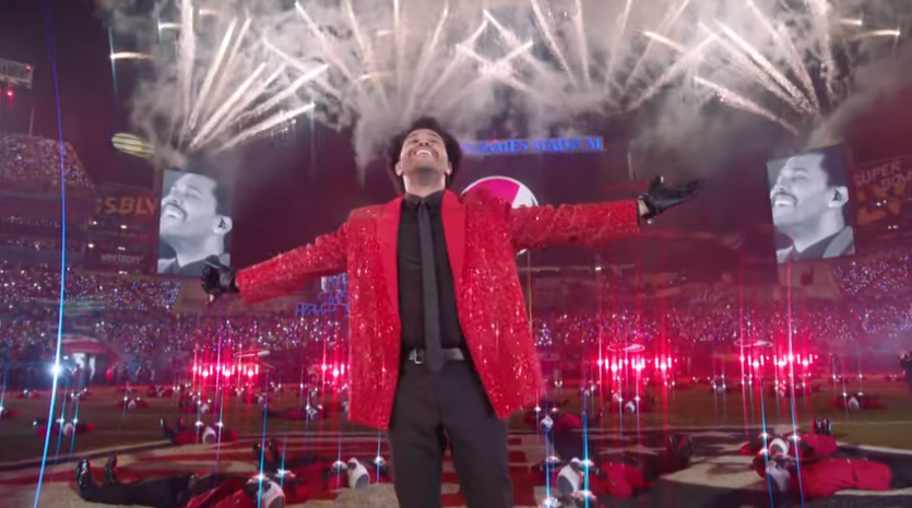 The Weeknd, show electrizant cu distanţare fizică la Super Bowl – VIDEO