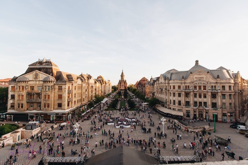 Dominic Fritz renunţă la contractul pentru realizarea proiectului tehnic de modernizare a Pieţei Victoria din Timişoara, semnat de fosta administraţie. Va fi organizat un concurs de arhitectură