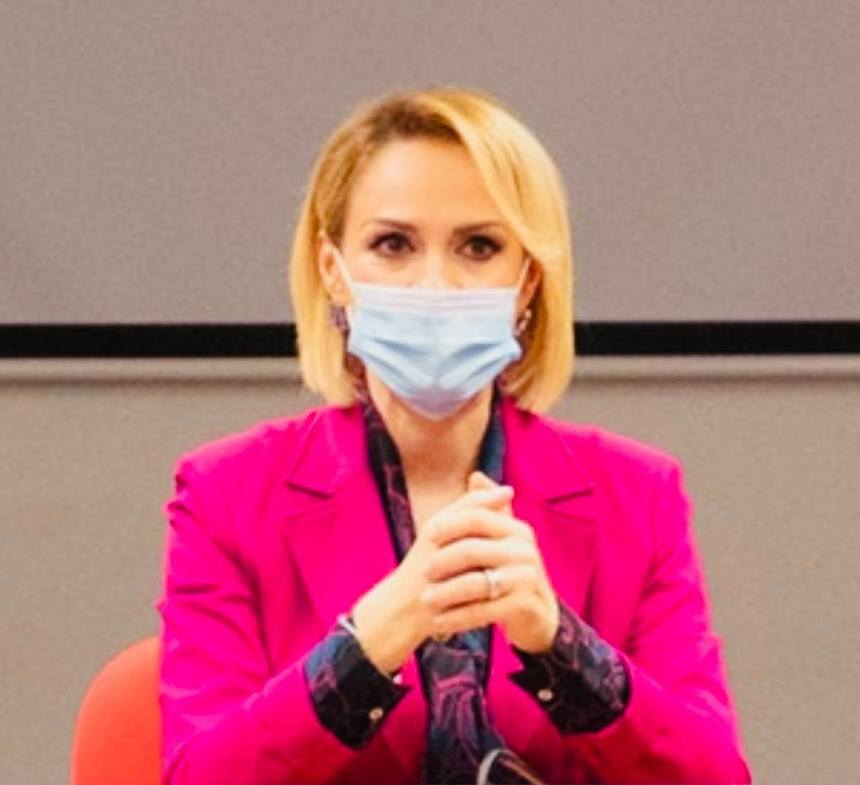 Gabriela Firea: Am găsit soluţia de urgenţă pentru criza gunoaielor din Sectorul 1. REBU, societate de salubrizare la care Consiliul General deţine jumătate din pachetul de acţiuni, să intre rapid şi să strângă toate maldărele de gunoaie