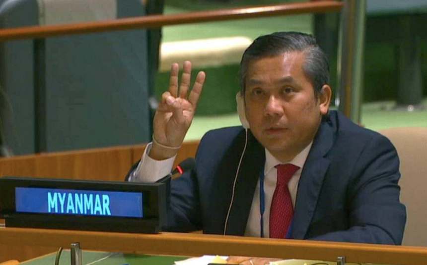 Ambasadorul Myanmarului la ONU Kyaw Moe Tun rupe cu junta şi îşi afişează susţinerea faţă de protestatari