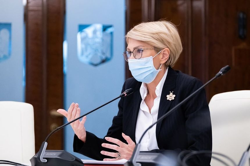 Raluca Turcan, despre creşterea pensiilor cu 40%: Nu tindem spre această majorare artificială pe care o vehiculează PSD. Astăzi spune 40%, mâine te trezeşti că spun 60% că doar nu îi doare gura, nu sunt la guvernare