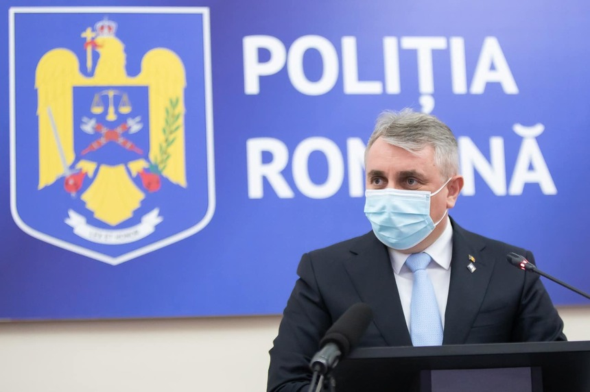 Bode: Doar în ultimii 5 ani au plecat în pensie peste 30.000 de angajaţi din structurile MAI / Trebuie să gândim un sistem de gestionare a carierei / Ministrul anunţă concursuri ”de sus până jos” pentru ocuparea funcţiilor de conducere