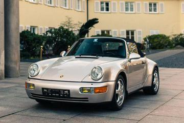 O maşină Porsche 911 ce i-a aparţinut lui Diego Maradona, vândută la licitaţie pentru aproape 500.000 de euro