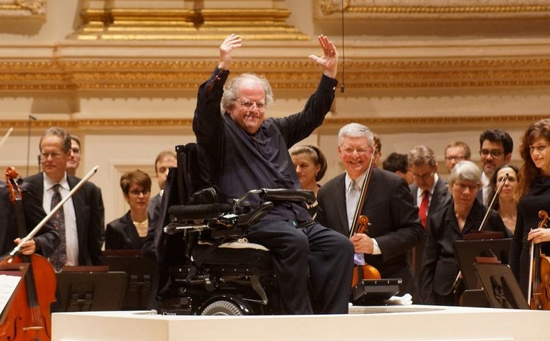 Legendarul dirijor James Levine, fost director al Metropolitan Opera din New York, a murit la vârsta de 77 de ani