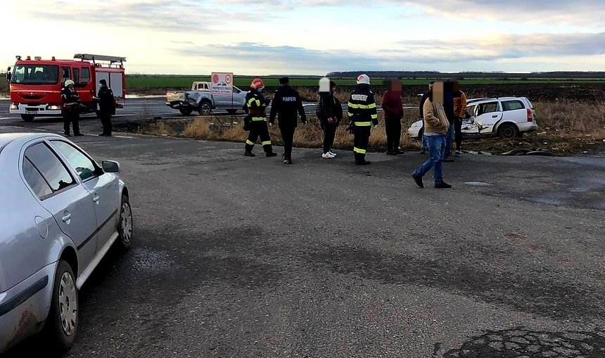 Accident cu patru autoturisme pe DN2, în apropiere de Sineşti – FOTO