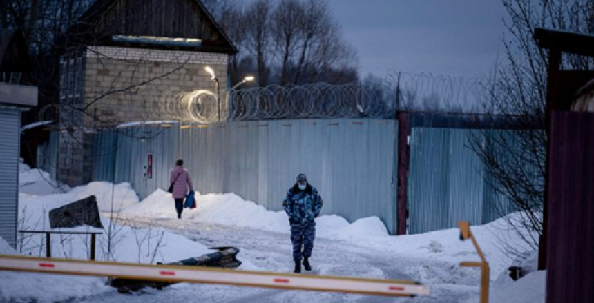 Navalnîi îşi compară detenţia la Complexul Penitenciar nr. 2 Pokrov cu saga Stars Wars