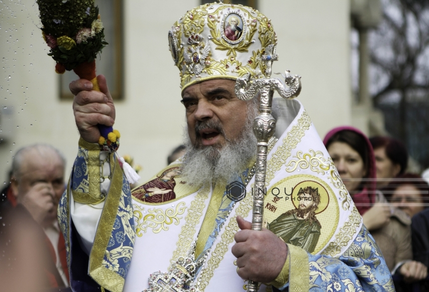 Patriarhia: Deschiderea tuturor oficialităţilor pentru buna, ordonata şi în acelaşi timp fireasca desfăşurare a Slujbei de Înviere, ca şi a celorlalte sărbători ale altor culte religioase indică faptul ca acestea se vor putea desfăşura normal