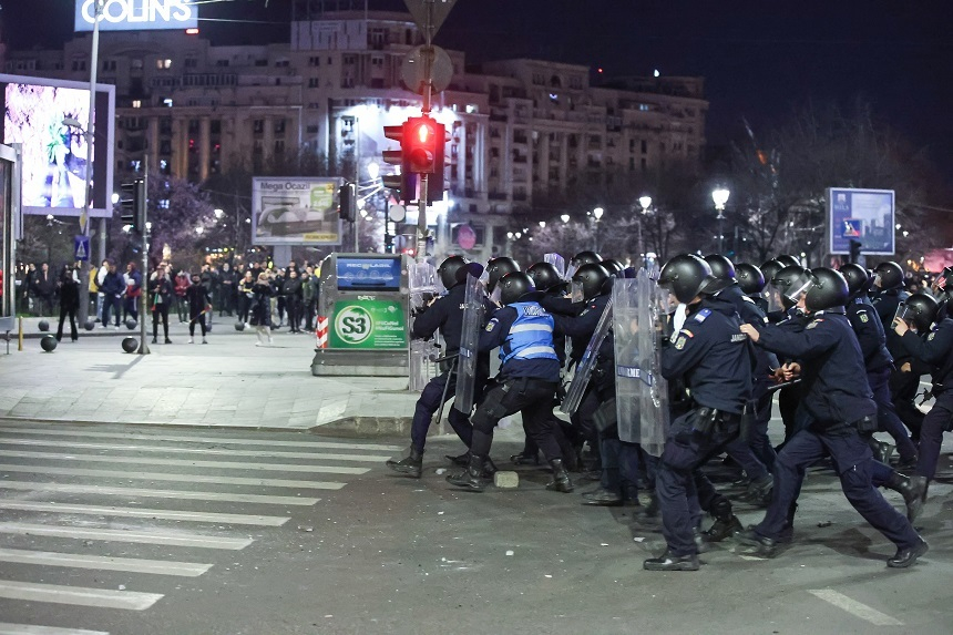 Prefectul Capitalei: Aceste proteste au fost organizate de un anumit partid şi un lider al acelui partid / Şeful Jandarmeriei a vorbit despre ”aşa-zişii lideri informali ai protestelor”, fără a da nume – FOTO