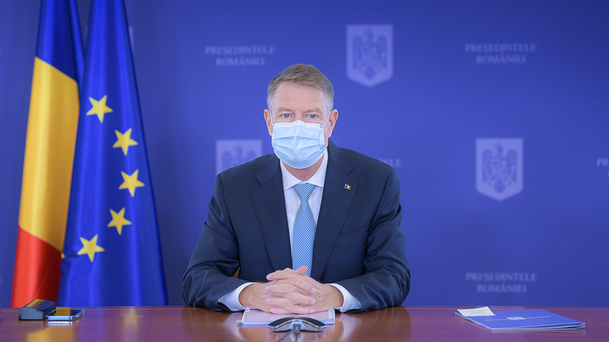 Klaus Iohannis a promulgat legea prin care angajatorii pot reduce timpul de muncă al salariaţilor cu până la 80%, pe perioada stării de urgenţă sau de alertă