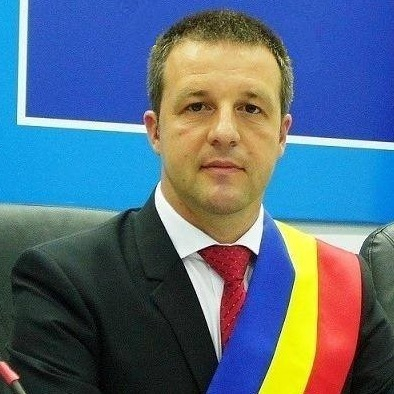 Primarul din Brăila, despre restricţii: Niciodată nu aş fi impus astfel de măsuri lipsite de logică / Scad încrederea în autorităţi