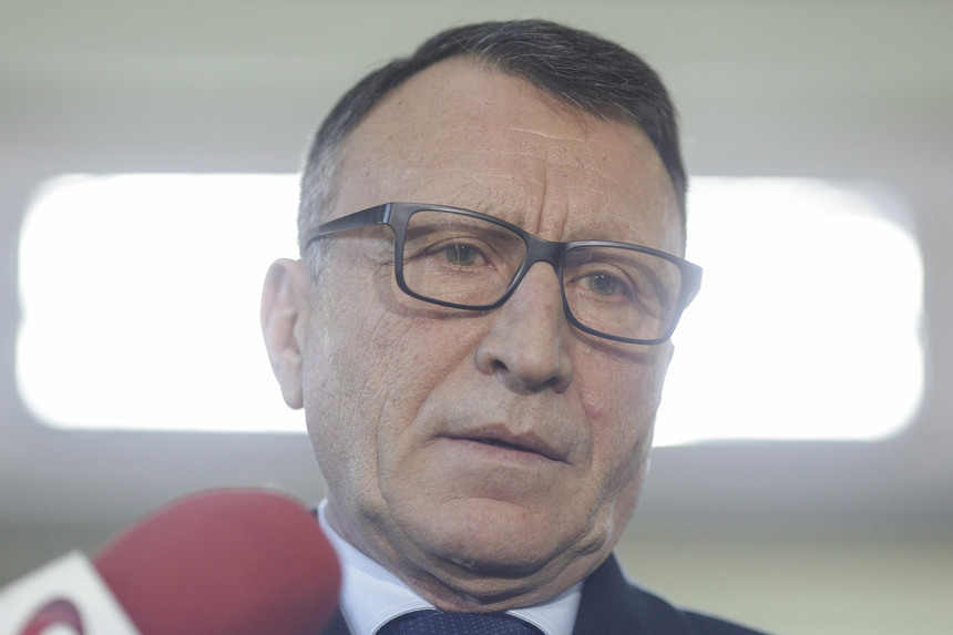 Stănescu: Într-un act disperat şi iresponsabil de a arăta că are lucrurile sub control, premierul Cîţu a anunţat sfârşitul pandemiei de la 1 iunie