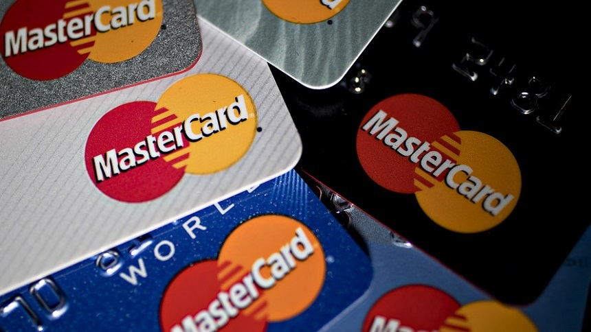 Mastercard investighează acuzaţiile de abuzuri împotriva copiilor aduse site-ului Pornhub.com