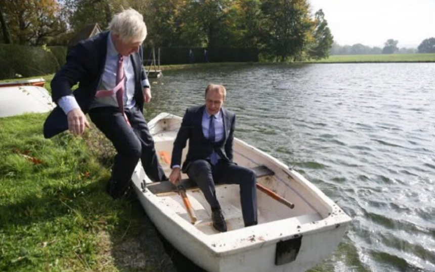 Boris Johnson trimite navele de război HMS Severn şi HMS Tamar să ”supravegheze situaţia” în zona Insulei anglo-normande Jersey, unde 50 de nave franceze protestează faţă de condiţiile pescuitului post-Brexit