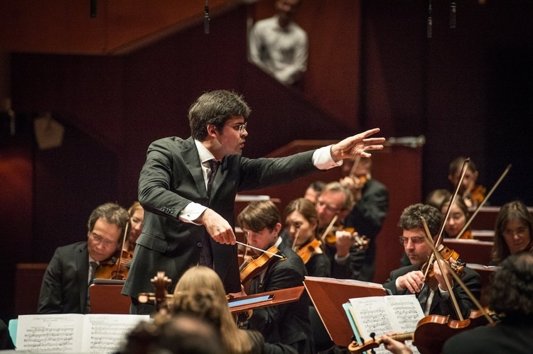 Lucrări de Frédéric Chopin şi Johannes Brahms, într-un concert difuzat de Filarmonica „George Enescu”