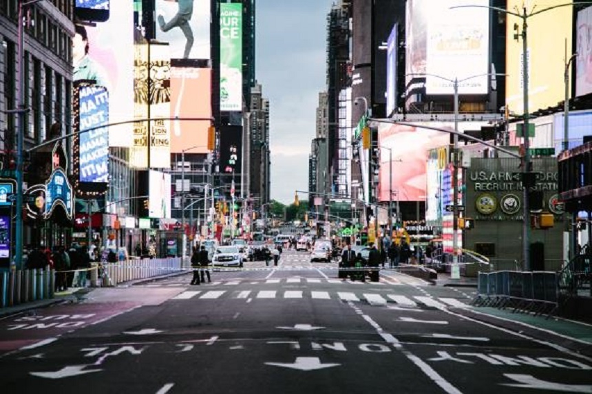 Focuri de armă în Times Square: trei persoane au fost rănite, inclusiv un copil de patru ani