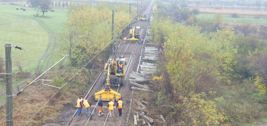 CFR Infrastructură anunţă reparaţii capitale pe linia de cale ferată Vălişoara – Caransebeş pentru creşterea vitezei de circulaţie la 100 km/h, contract de 42,2 milioane lei