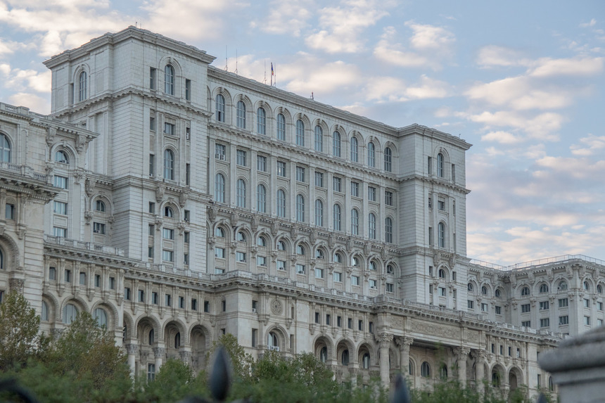 Ziua Porţilor deschise la Palatul Parlamentului pe 1 iunie. Părinţii şi copiii pot vizita gratuit clădirea, de Ziua Copilului