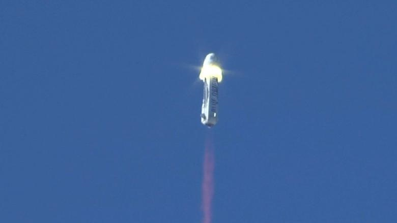 Cea mai mare ofertă primită până acum de Blue Origin pentru un loc în nava spaţială New Shepard este de 2,4 milioane de dolari