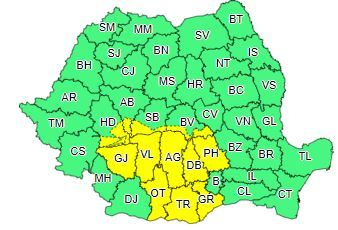 Ploi torenţiale, descărcări electrice, vânt şi grindină, până sâmbătă, în sudul, centrul şi estul ţării şi la munte/ Cod galben de vijelii, în 12 judeţe