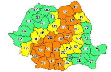 Cod galben de vijelii şi grindină, până sâmbătă dimineaţă, în 12 judeţe/ Până vineri seară, vor fi ploi abundente în 18 judeţe, aflate sub avertizare Cod portocaliu