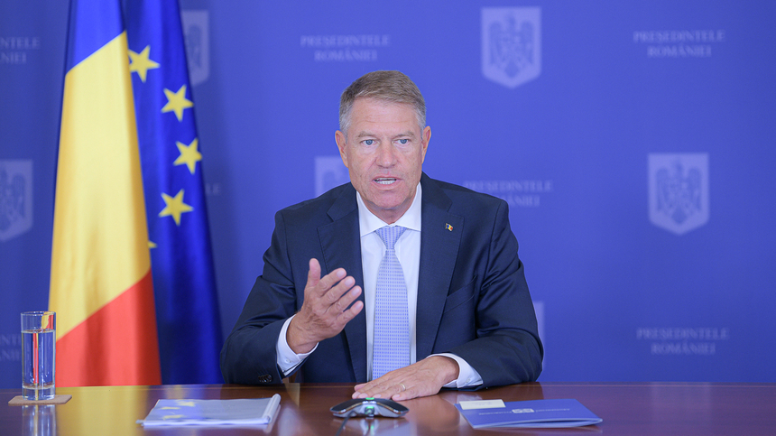 Klaus Iohannis a promulgat legea prin care organizatorii de evenimente sunt incluşi în schema ajutoarelor de stat pentru HoReCa