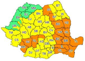 Cod portocaliu de ploi torenţiale, vijelii şi grindină, până sâmbătă seară, în 13 judeţe/ Aproape tot restul ţării, sub avertizare Cod galben