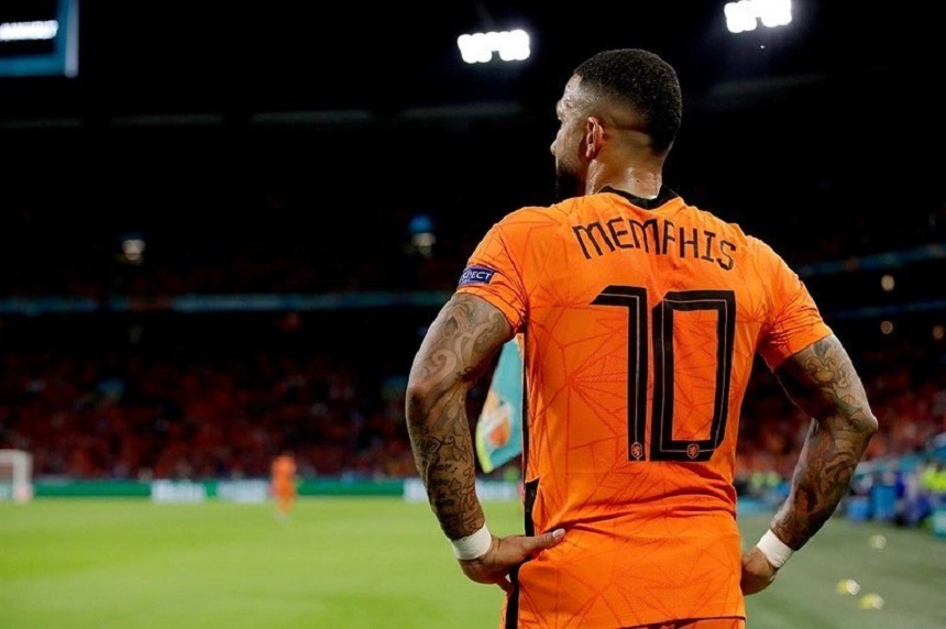 Memphis Depay la FC Barcelona