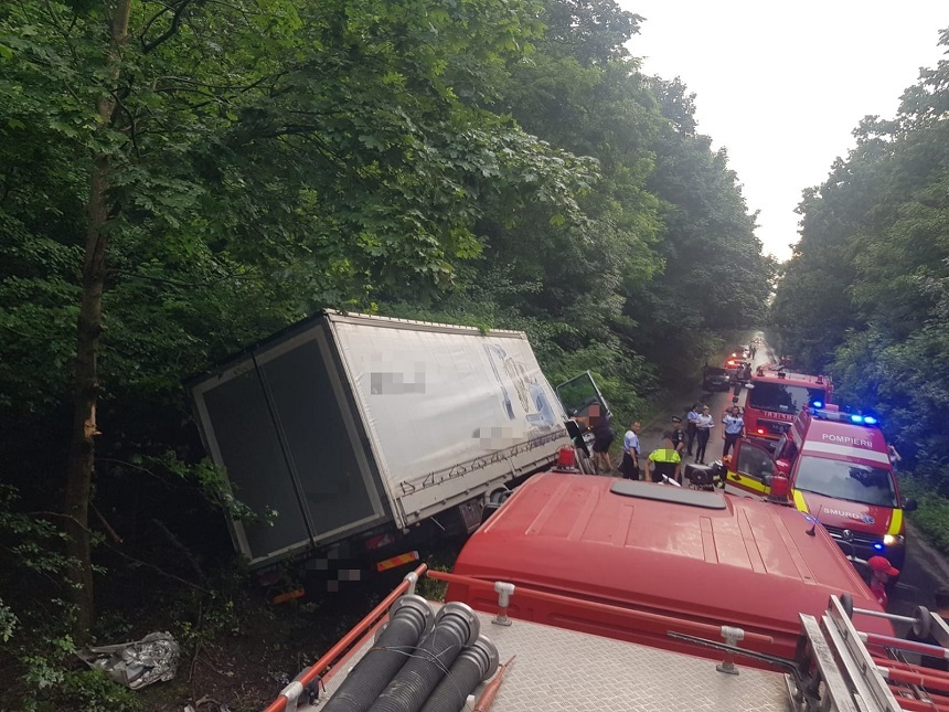 Doi morţi, între care un copil de patru ani, într-un accident produs în judeţul Giurgiu – FOTO