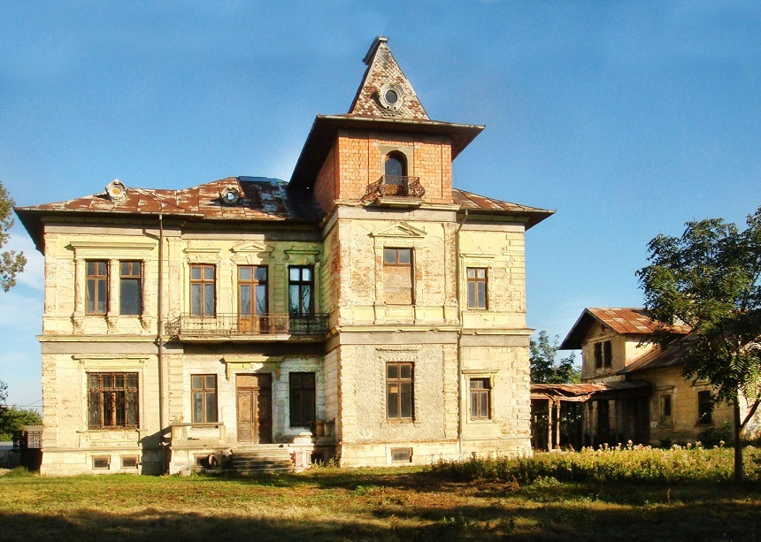 Conacul Procopie Casotta, construit în maniera conacelor rurale franţuzeşti de secol XIX, de vânzare la 275.000 de euro – FOTO