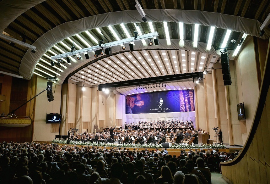 Festivalul „George Enescu” – Abonamentele pentru concertele de la Ateneu şi Sala Palatului, distribuite prin tragere la sorţi