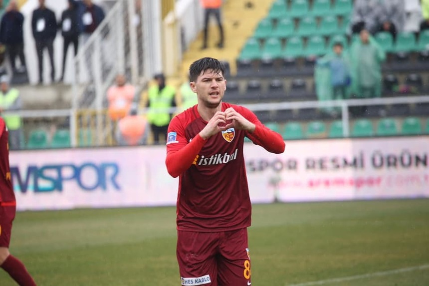 Kayserispor anunţă că s-a despărţit de Săpunaru. Jucătorul ar urma să semneze cu Rapid