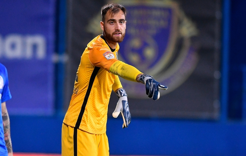 Valentin Cojocaru, transferat de Farul la Dnepr Dnepropetrovsk