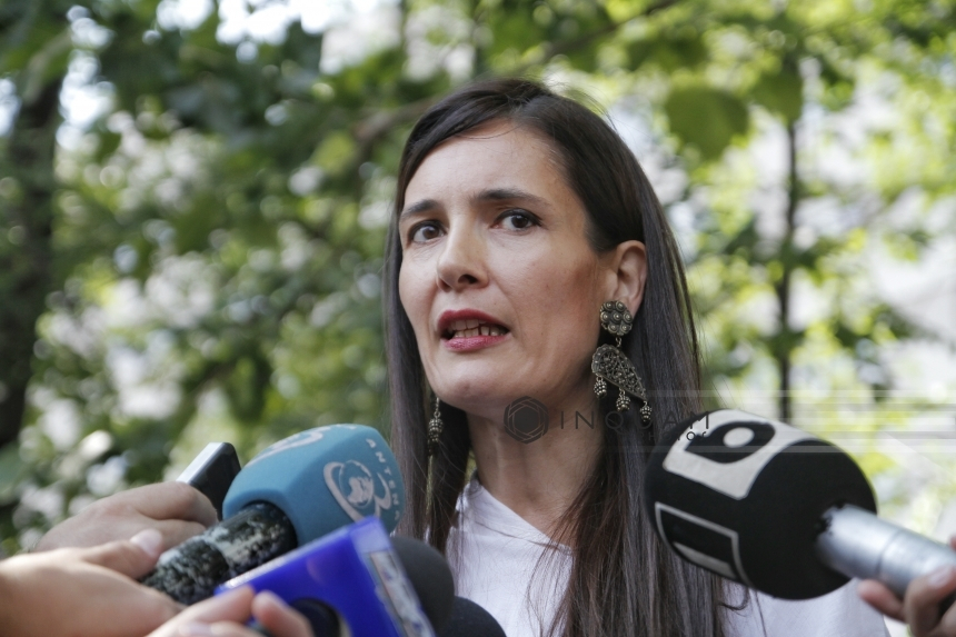 Clotilde Armand anunţă că instanţa i-a dat drptate: Primarul trebuie împuternicit de Consiliul Local al Sectorului 1 pentru a putea rezilia contractul cu Romprest / Primarul anunţă că va convoca din nou Consiliul Local