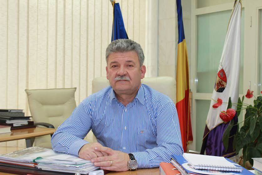 Mircea Hava: Îl somez, public, pe ministrul USR Claudiu Năsui să-şi reconsidere orice eventuală decizie ca parte din producţia de armament ce ar putea fi realizată la Cugir, să fie mutată în vreo fabrică desenată pe hârtie