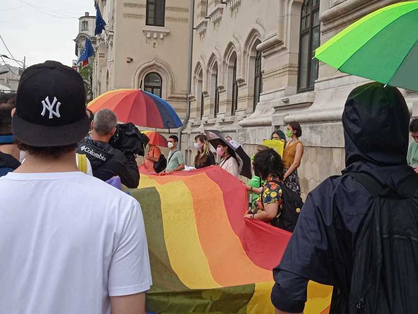 Primăria Capitalei invită Asociaţia ACCEPT la un nou dialog pentru desfăşurarea în condiţii de legalitate a marşului „Bucharest PRIDE” 2021