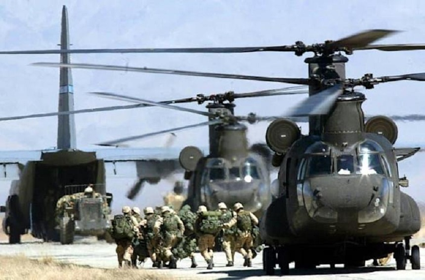 Evacuarea americană din Kabul provoacă în SUA o paralelă cu căderea Saigonului în 1975; Pentagonul remobilizează 8.000 de militari, dintre care desfăşoară 3.000 pe aeroportu din Kabul, 1.000 în Qatar şi până la 4.000 în Kuwait