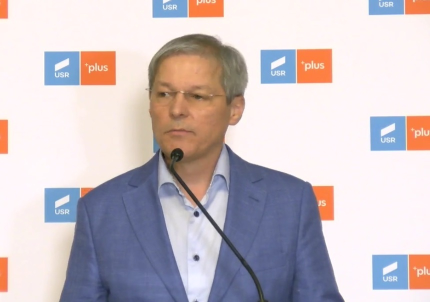 Dacian Cioloş, despre informaţiile privind trecutul premierului: E o problemă gravă. Chiar dacă nu are consecinţe juridice, pentru că au trecut 20 de ani, e o problemă de etică, de morală/ Aşteptăm clarificări de la partenerii noştri de guvernare