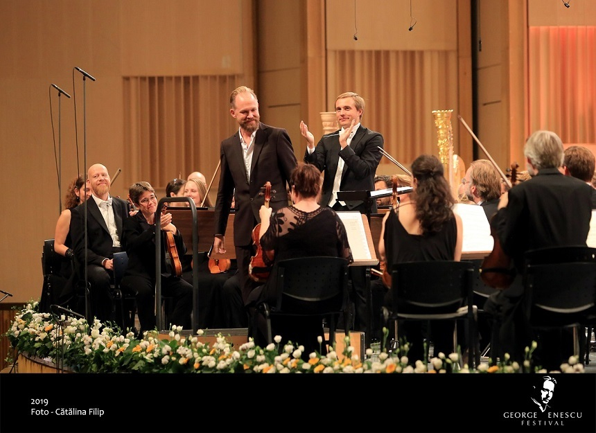 Dirijorii Vladimir Jurowski, Vassily Petrenko, tenorul Jose Cura, între starurile masculine ale muzicii clasice, la Festivalul „Enescu” 2021