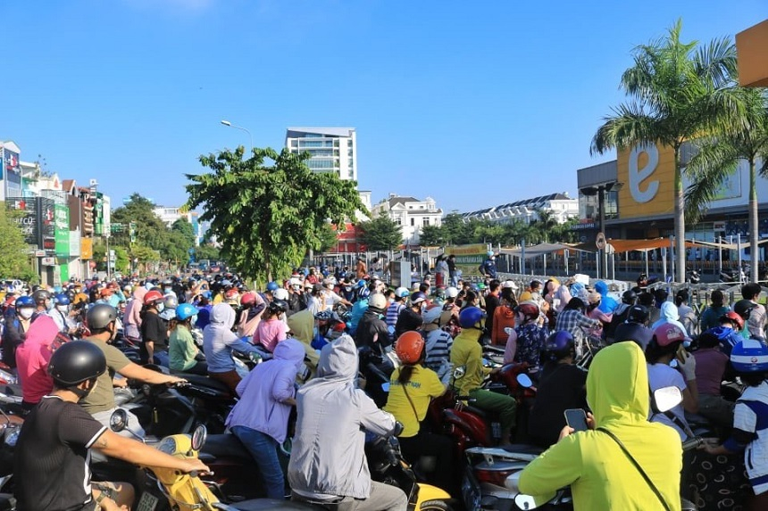 Vietnam – Record de cazuri de Covid-19. Carantina iminentă i-a făcut pe oamenii din Ho Chi Minh să golească magazinele