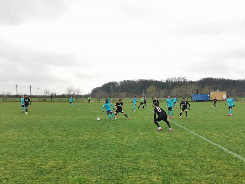 Universitatea Craiova a învins Chindia Târgovişte, scor 3-0, într-un meci amical