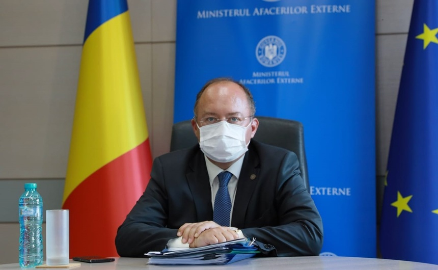 Momente dramatice din timpul operaţiunii de evacuare a unui grup de afgani din Kabul, relatate de Aurescu: Nu o să uit niciodată pe cel cu care vorbeam la telefon cum plângea de disperare pentru că nu au putut intra în aeroport, alături de un copil al său