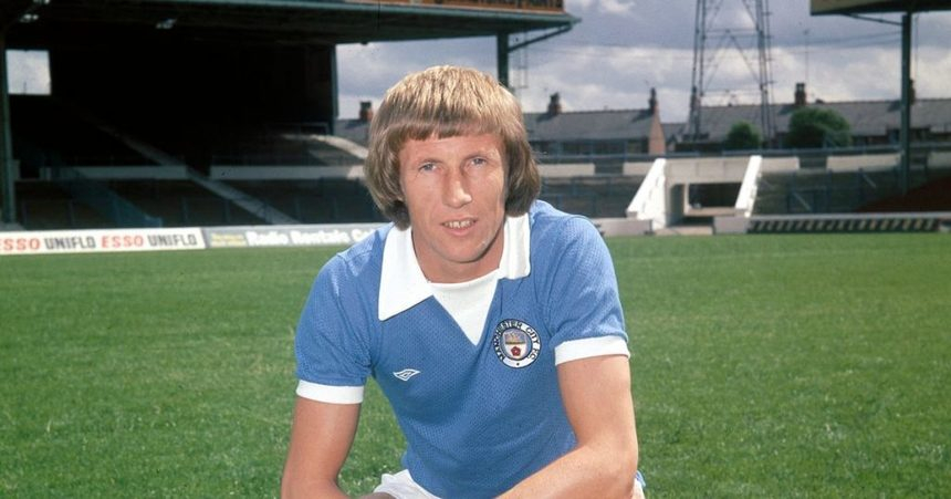 Colin Bell, fost jucător legendar al echipei Manchester City, a decedat la vârsta de 74 de ani