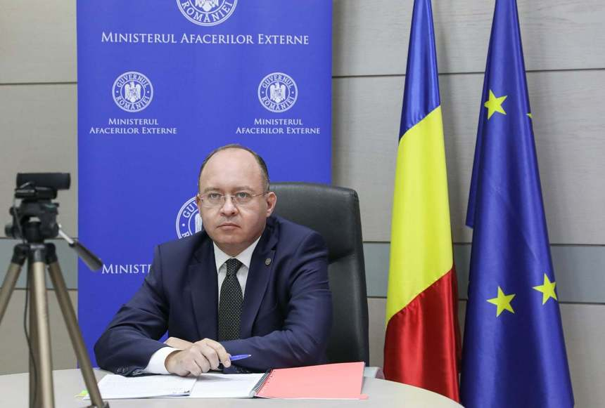 MAE: România s-a alăturat demersului comun al unor state membre UE privind dezvoltarea unui mecanism european pentru accesul statelor PaE la vaccinul anti-COVID-19