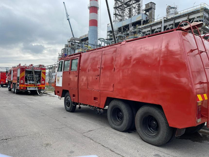 Agenţia pentru Protecţia Mediului (APM) Prahova anunţă că în urma incendiului de la rafinăria Lukoil nu a fost afectată calitatea aerului în zonele populate, condiţiile atmosferice favorizând dispersia emisiilor