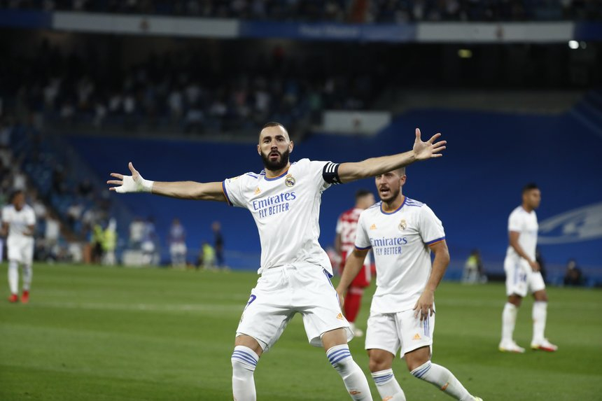 Asensio, cu o triplă, Benzema, cu o dublă, şi Isco au adus victoria cu 6-1 echipei Real Madrid în faţa formaţiei Mallorca. Francezul a ajuns la 200 de goluri în LaLiga