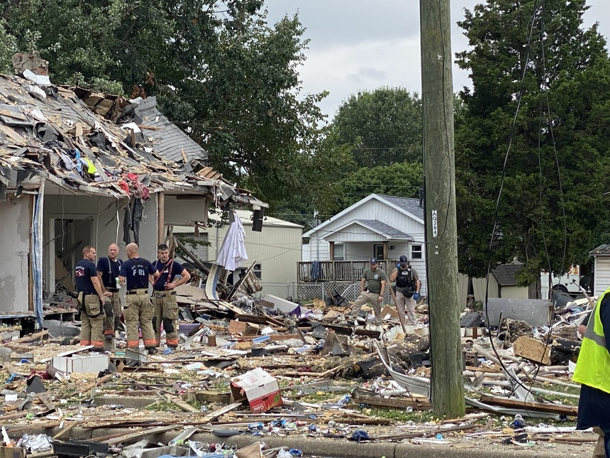 SUA – 3 persoane au murit şi 39 de locuinţe au fost avariate în urma unei explozii la o casă din Indiana / Cauza nu a fost încă stabilită – FOTO