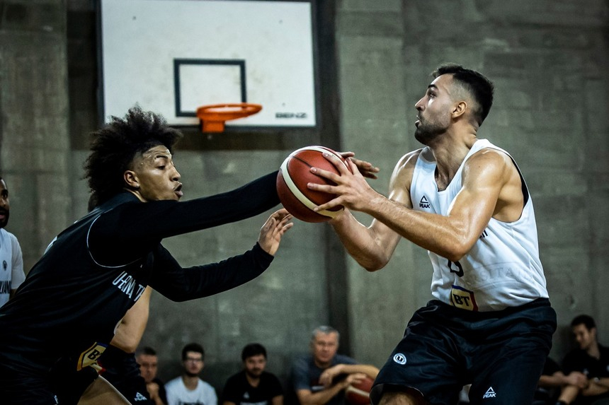 Baschet masculin: Spojnia Stargard – U BT Cluj, scor 72-82, în meci amical din presezon